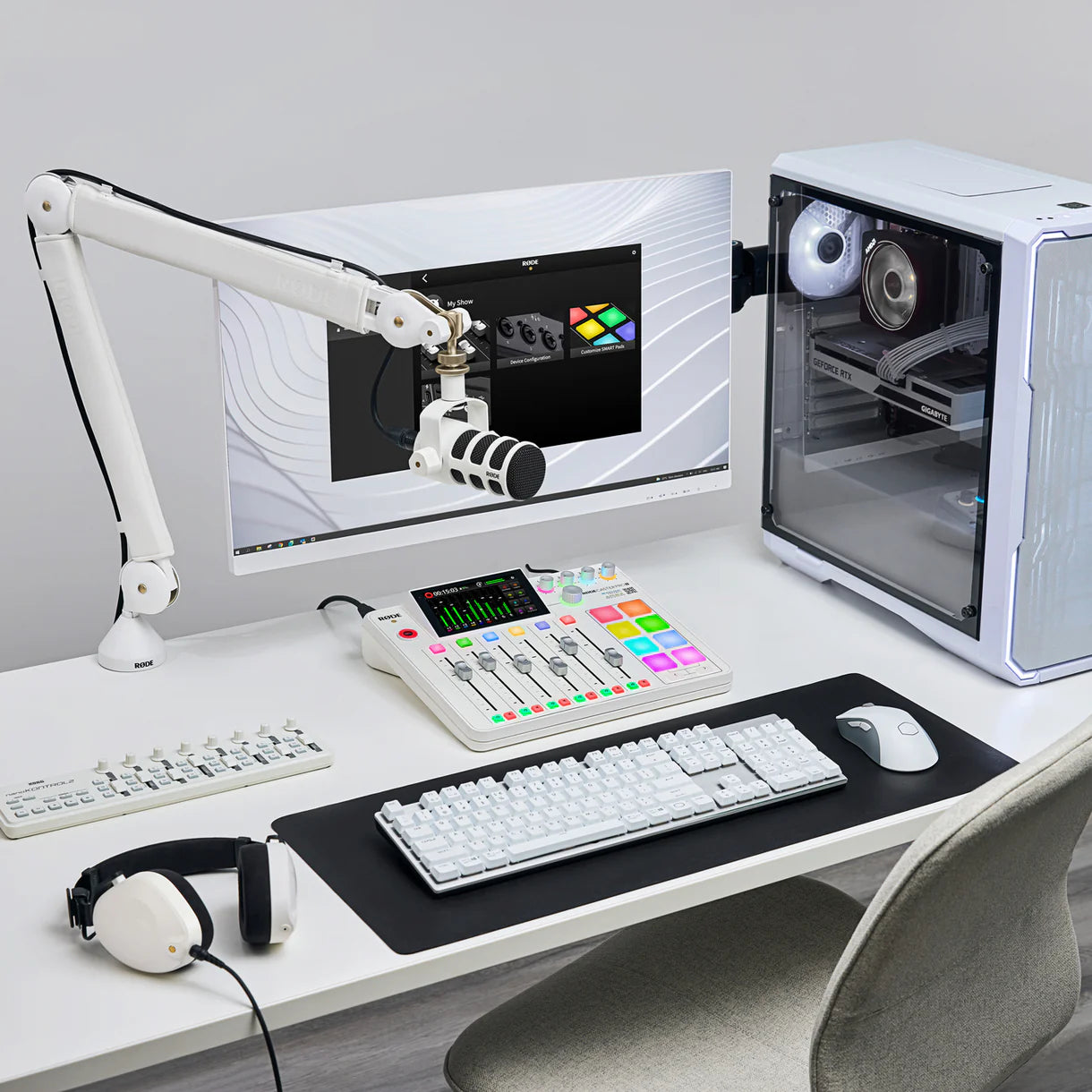 RØDECaster Pro II - White